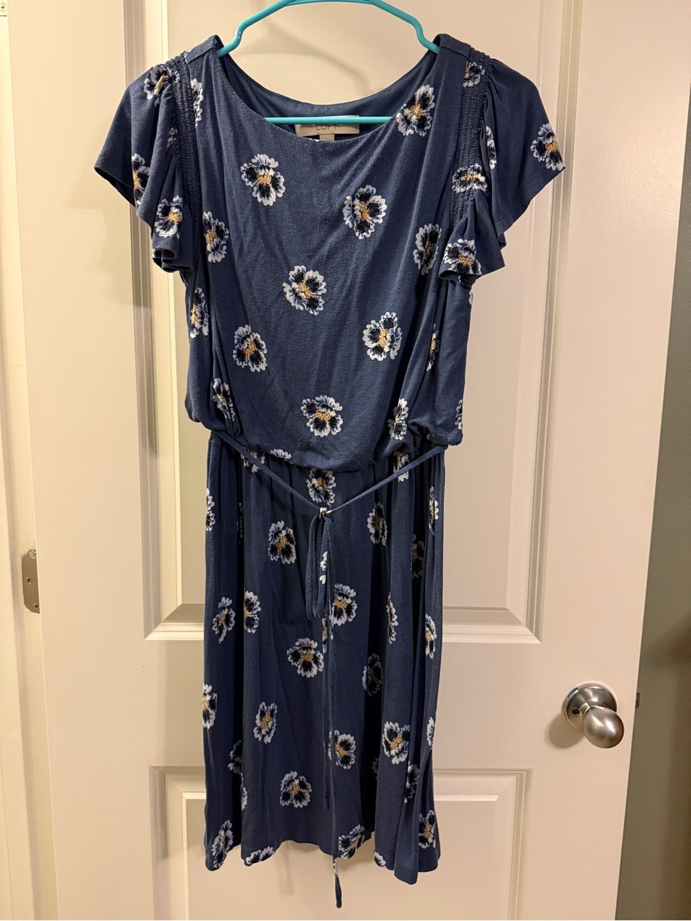 LOFT XS Blue Floral Dress with Tie at Gathered Waist